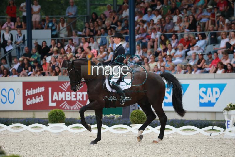 Muller-Lutkemeier_Fabregaz_Aachen 2018_SS7_1754.jpg